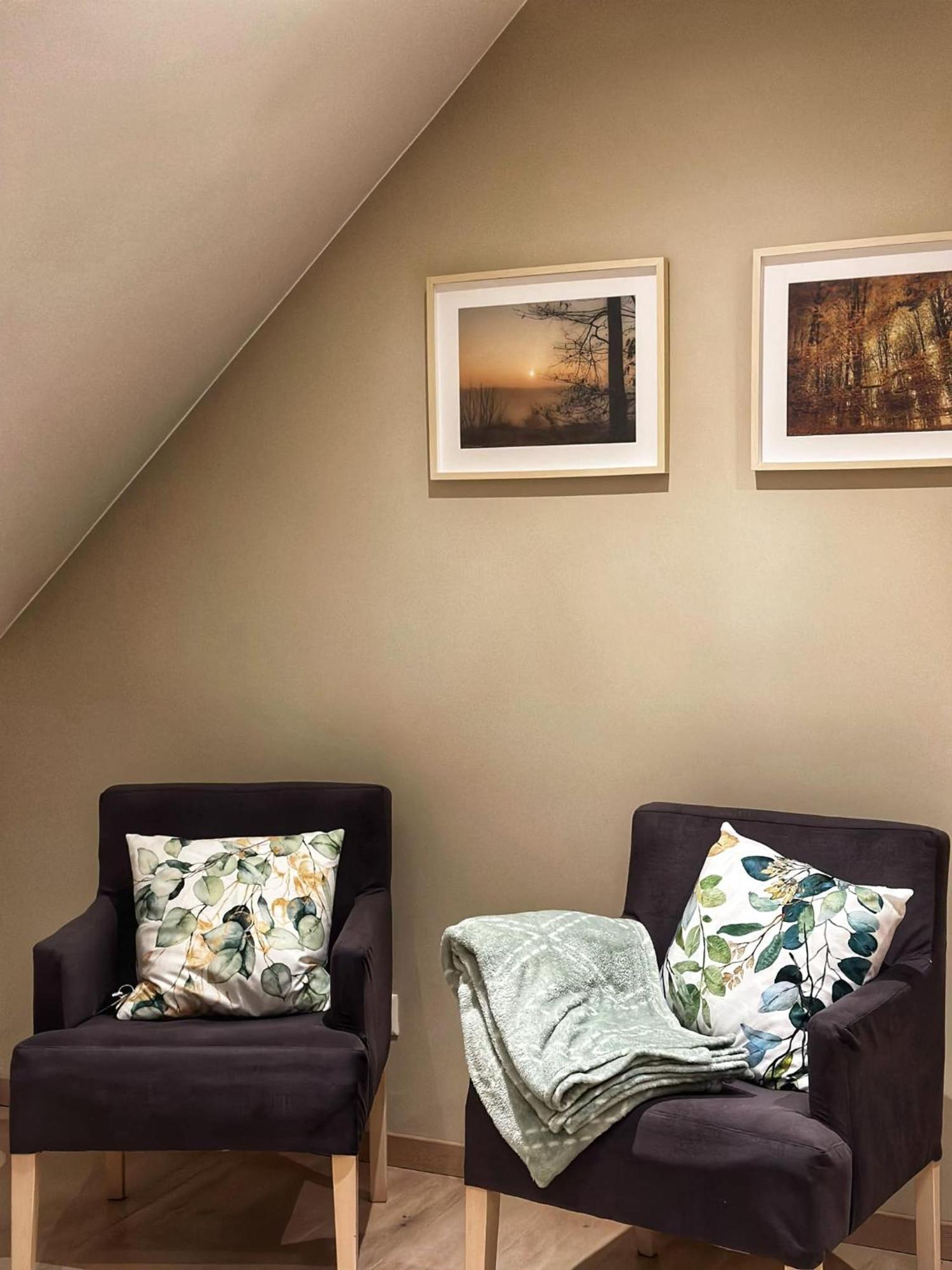 Les Arbres Sous Le Vent A 10 Min De Pairi Daiza Bed & Breakfast Jurbise Bagian luar foto